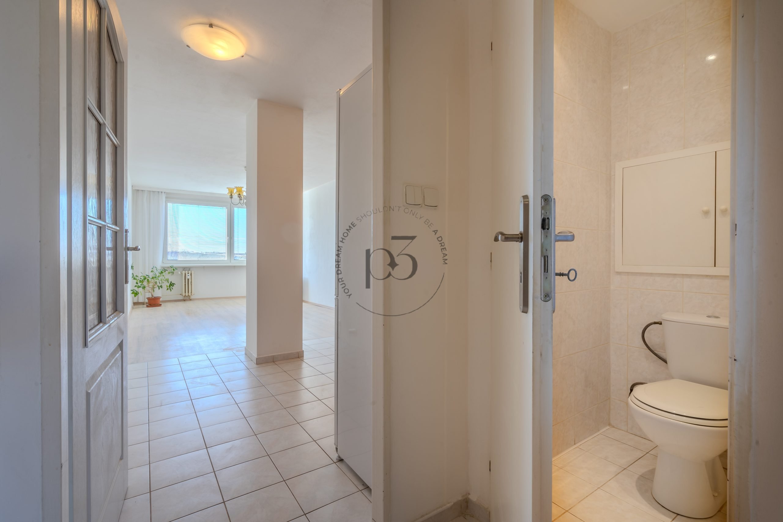 Jarni╠ükova_foto s logem_final-11